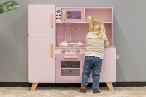 Veda is 2 jaar en 85 cm lang