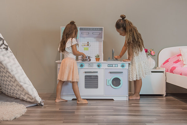 Avalon (4 jr, 1.00 m) & Fayenne (6 jr, 1.17 m).